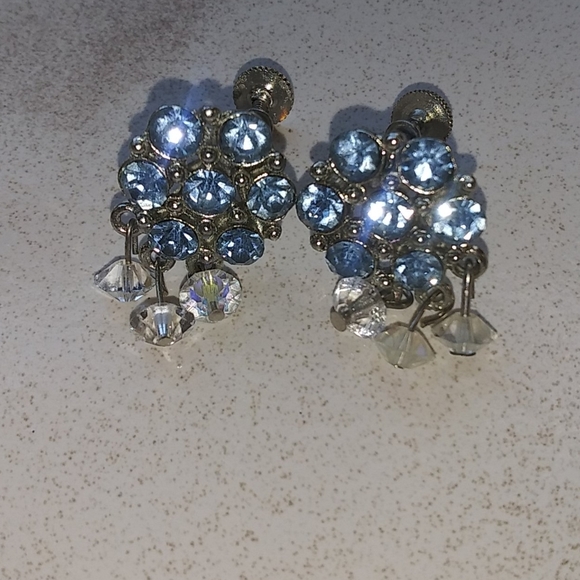 Vintage Blue Crystal Costume Crank Earrings - Picture 14 of 14